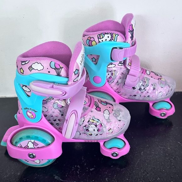 Roller Derby Roll Adjustable Hello Kitty Skate, Size 11-2 - Picture 2 of 5